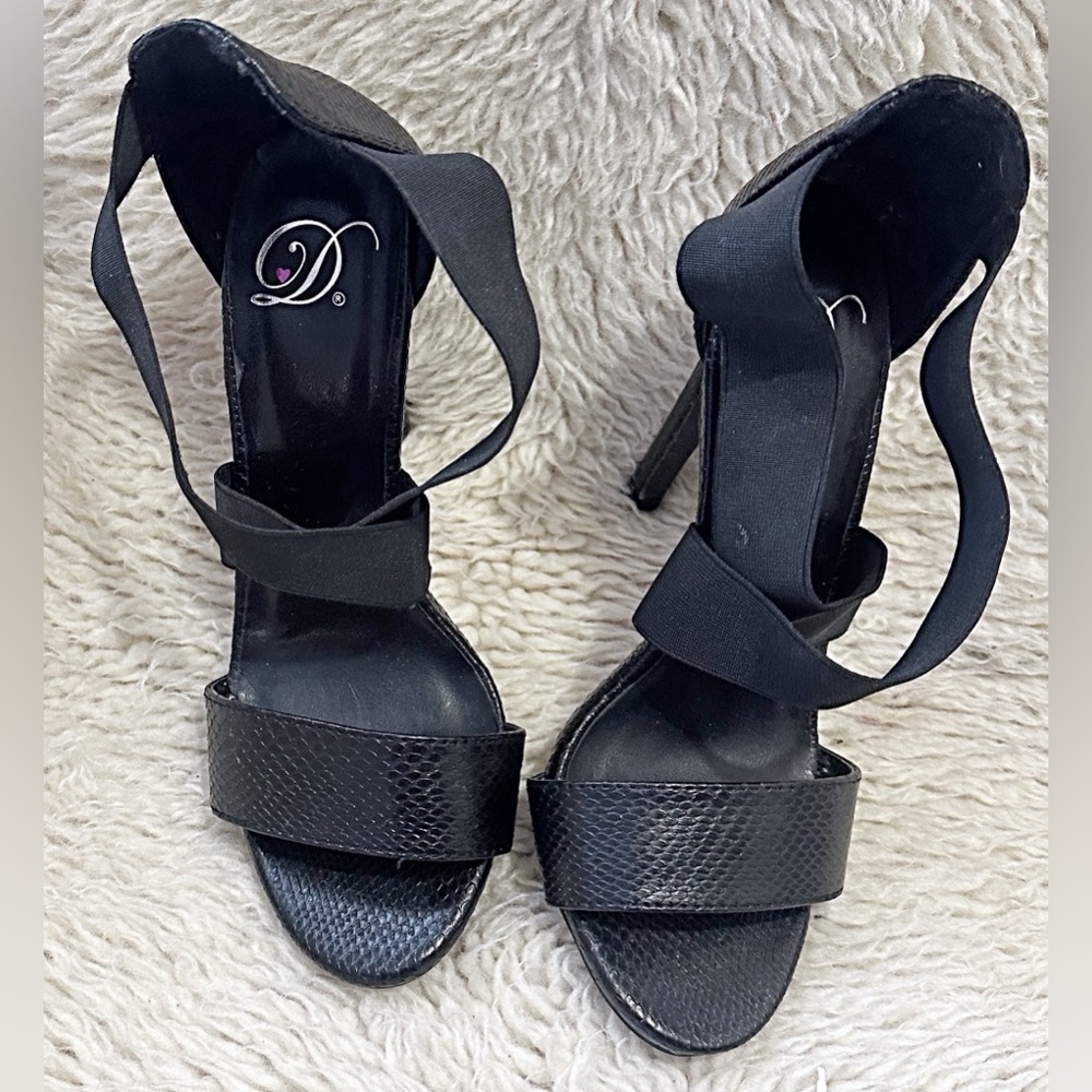 Heart In D - Delicious Black Strappy High Heel Sandals